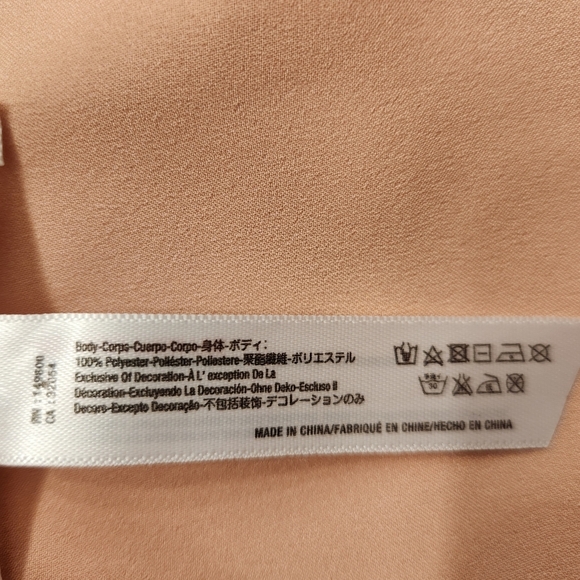 NWT Flora Nikrooz Blush Pink Satin Wrap Short Robe Size M/L - Picture 5 of 7